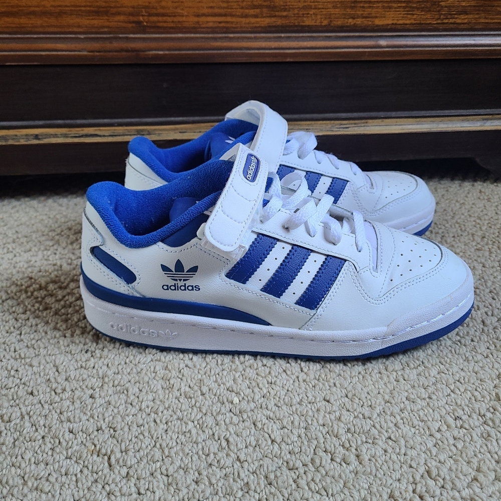Adidas Forum Low Sneakers